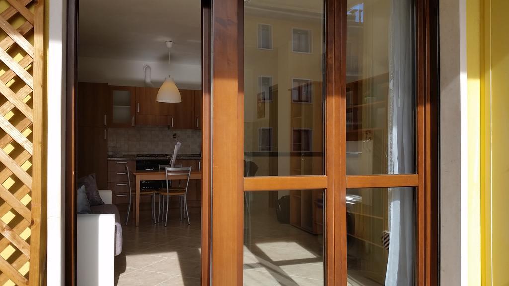Bilocale Via Imola 4 Διαμέρισμα Βερόνα Εξωτερικό φωτογραφία