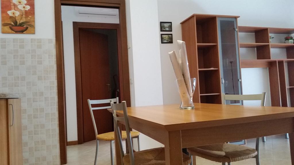 Bilocale Via Imola 4 Διαμέρισμα Βερόνα Εξωτερικό φωτογραφία
