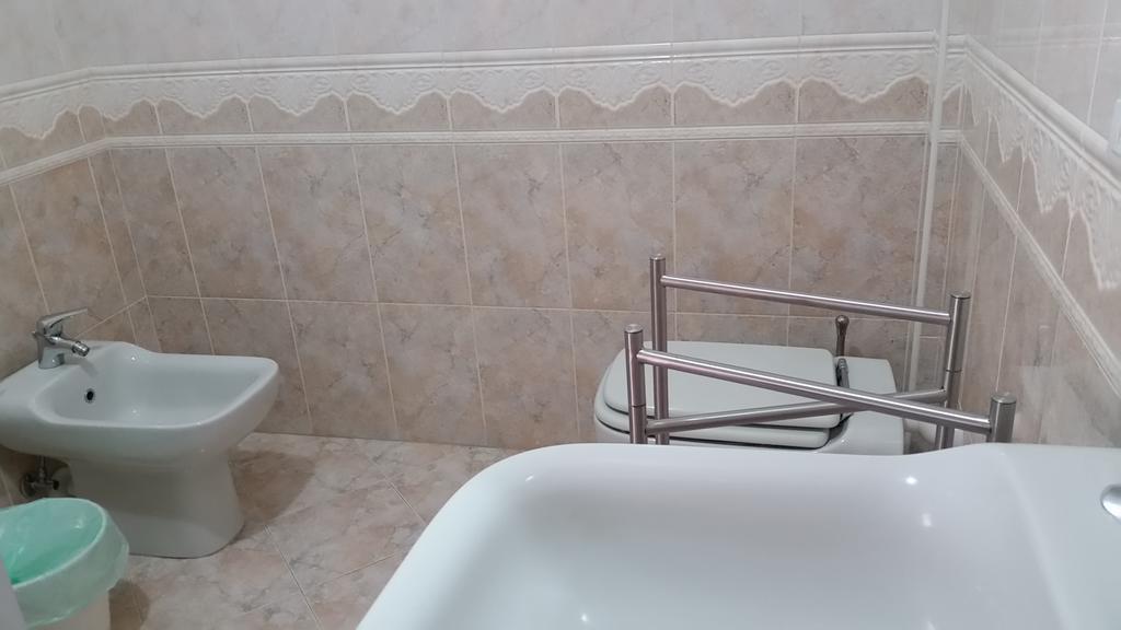 Bilocale Via Imola 4 Διαμέρισμα Βερόνα Εξωτερικό φωτογραφία