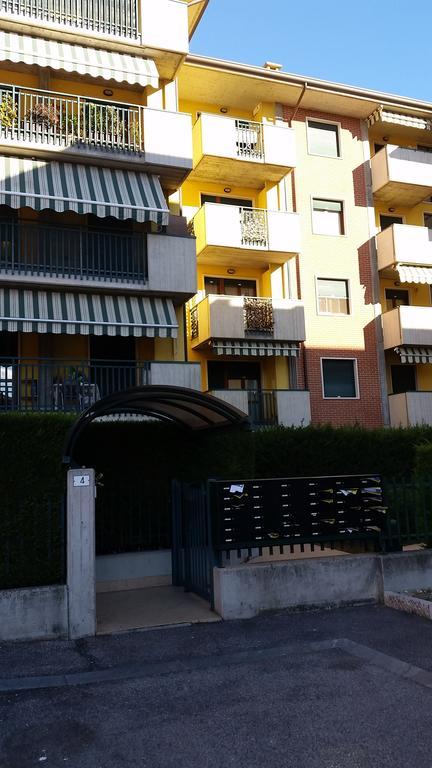 Bilocale Via Imola 4 Διαμέρισμα Βερόνα Εξωτερικό φωτογραφία